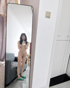 翘臀甜甜