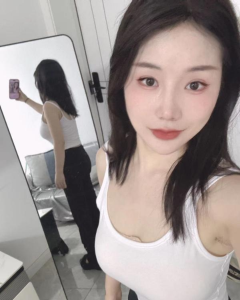 翘臀甜甜