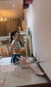 蜀山丝袜制服西西
