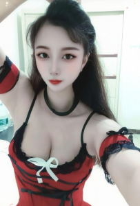 白云小妖精菲菲