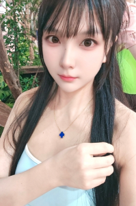 三点粉青青