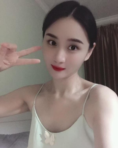 重庆南坪小美女