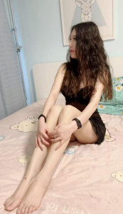 朝阳长腿喷水桃子