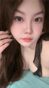 南门性感大胸妹子