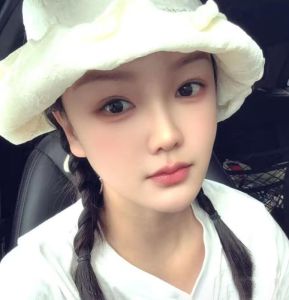 白云区 肤白腰细长腿依依