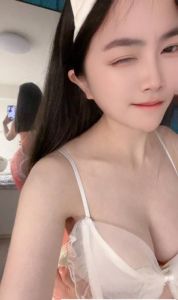 寮步角色扮演琪琪