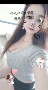 胸超大的骚熟女