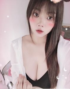 龙岗区骚女一线天