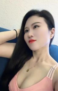 服务控小燕子
