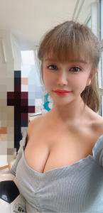爱深喉的小骚妇