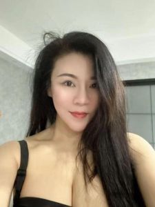 思明区大奶熟女飘雪