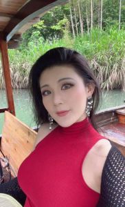 南山区大肥臀美女老师