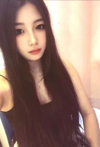 巨臀妹子懒懒