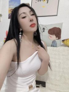 闷骚舌吻欣欣