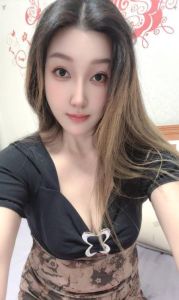 肤白大长腿娇娇姐