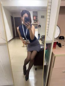 海珠区OL制服少妇