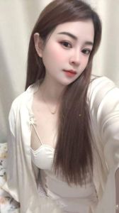 纯天然巨乳骚女