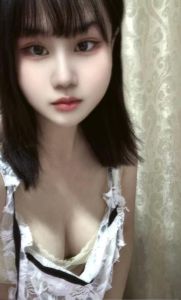 【雁塔区】粉嫩翘臀灵儿