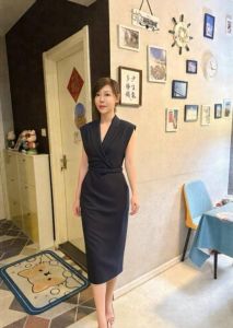 服务到位颜值妹子