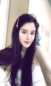 白嫩长腿佳佳