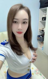 SM制服调教小骚妇
