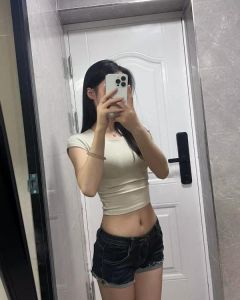 零零后可爱小嫩妹