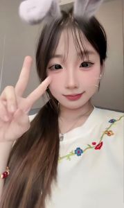 零零后可爱小嫩妹