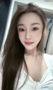性价比挺高的妹子