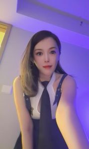【武侯区】美女依灵