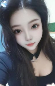 丰满风骚妮子