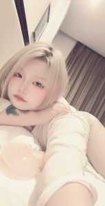 大胸学生妹