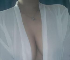 热情好客姐姐