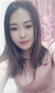 彝族小少妇
