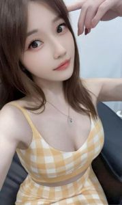 细腰翘臀颜值老师