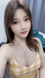 细腰翘臀颜值老师