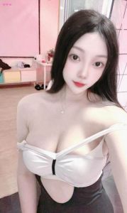 性感大胸小姐姐
