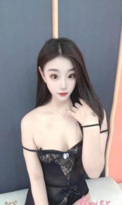 东四环黑丝翘臀倩倩