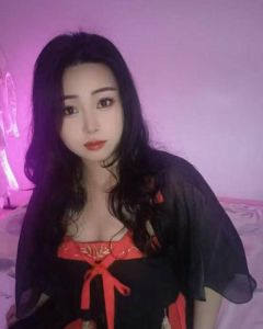 主打服务的芊芊