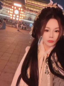 韵味十足希儿妹子