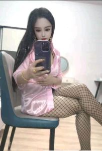 贴身热舞舌吻豹纹姐姐
