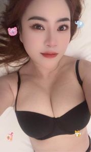 E奶少妇体验官