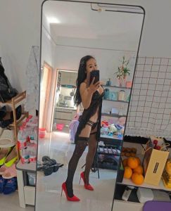 闷骚姐馨馨