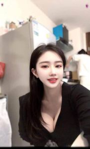 巨乳蜜桃臀瑜伽老师