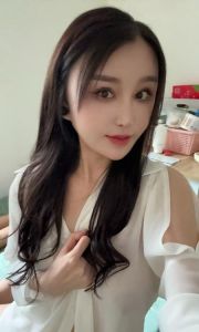 东站温柔骚佳怡