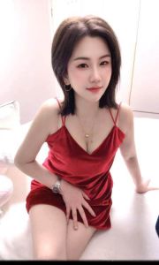 南站短发女神笑笑