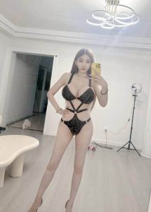 巨乳翘臀善朵老师