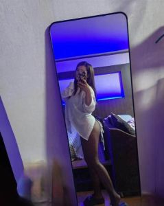 【罗湖区】丰满圆润黑丝温妮