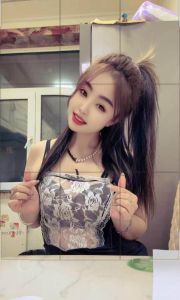 性格超好的美女小久