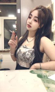 性格超好的美女小久
