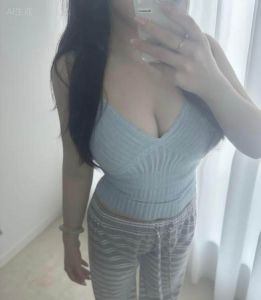 大胸甜妹唐甜甜